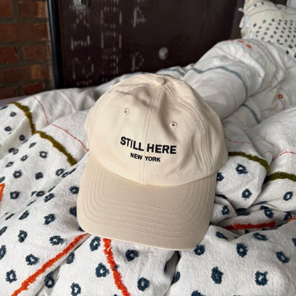 Still-here Women's Cream and Tan Hat